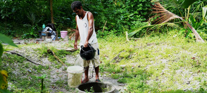 По мере того, как приливы меняют жизнь на Сикаяне, директор Туиао Капуле беспокоится о том, что ждет крошечный атолл в будущем.